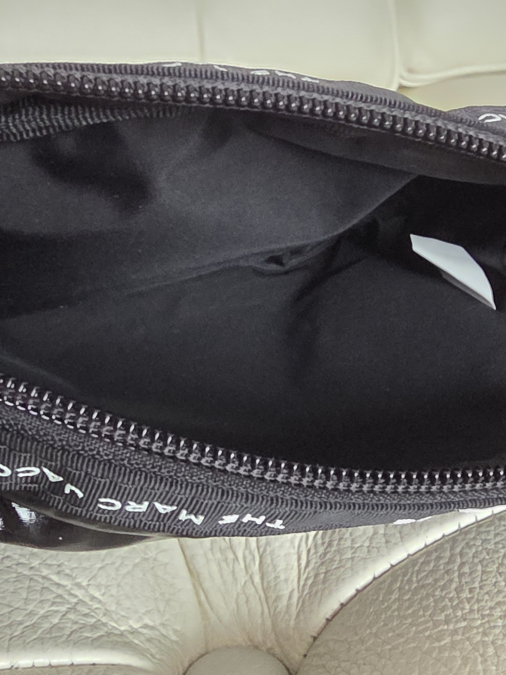 Marc Jacobs "The Ripstop" Cosmetics Pouch / Handbag - Picture 6 of 6